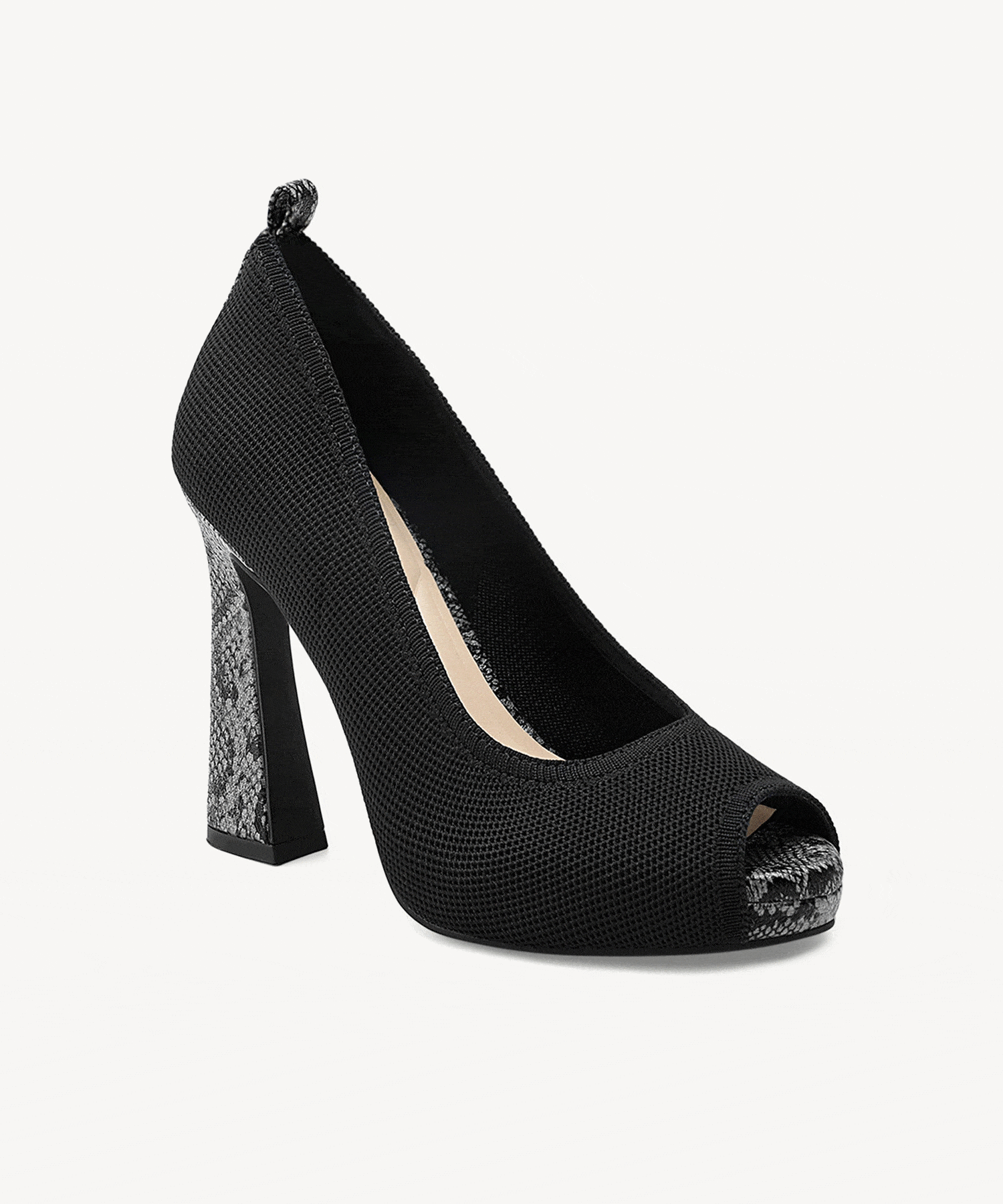 Camila — Tacón con punta abierta, elegancia que te sigue el paso.